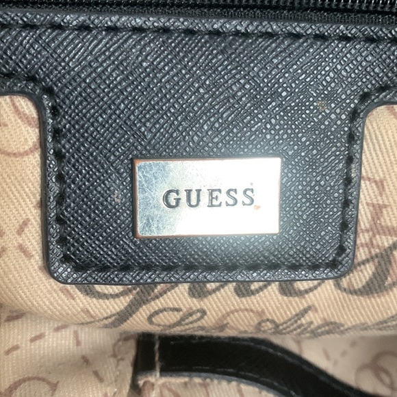 Black GUESS Tote Handbag Purse - Picture 14 of 14